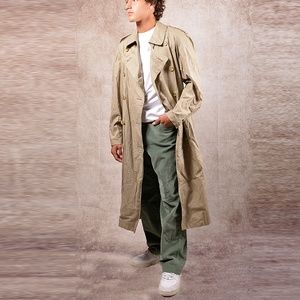 Burberrys Men's Authentic Vintage Trench Coat